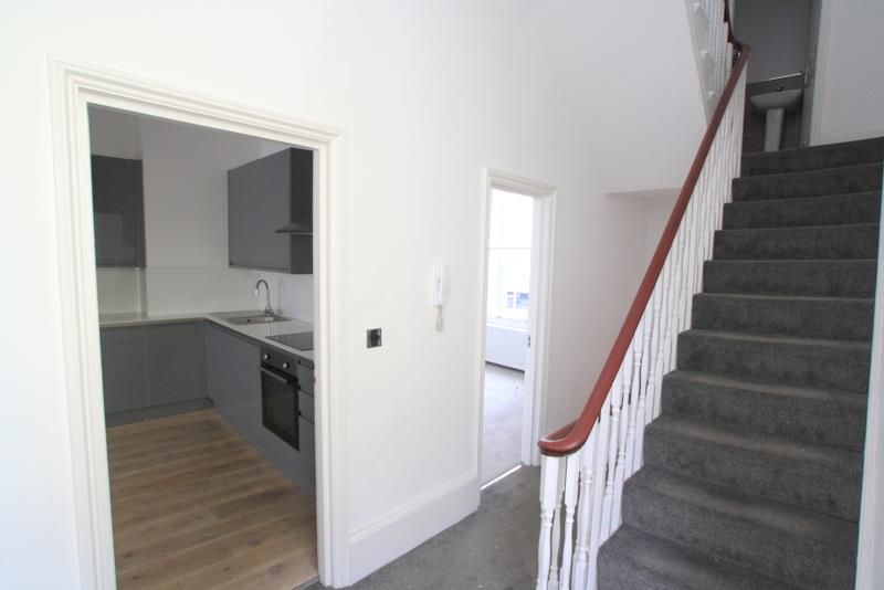 Additional image 12 of 5 bed maisonette to rentWestern Road, Hove BN3