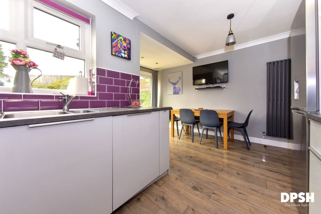 Property photo 2 of 29