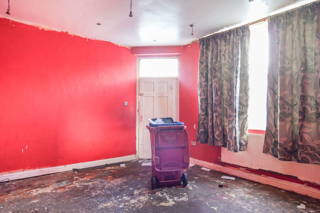 Property photo 3 of 22