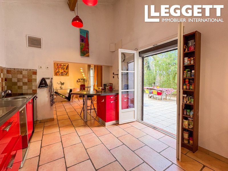 Property photo 2 of 10