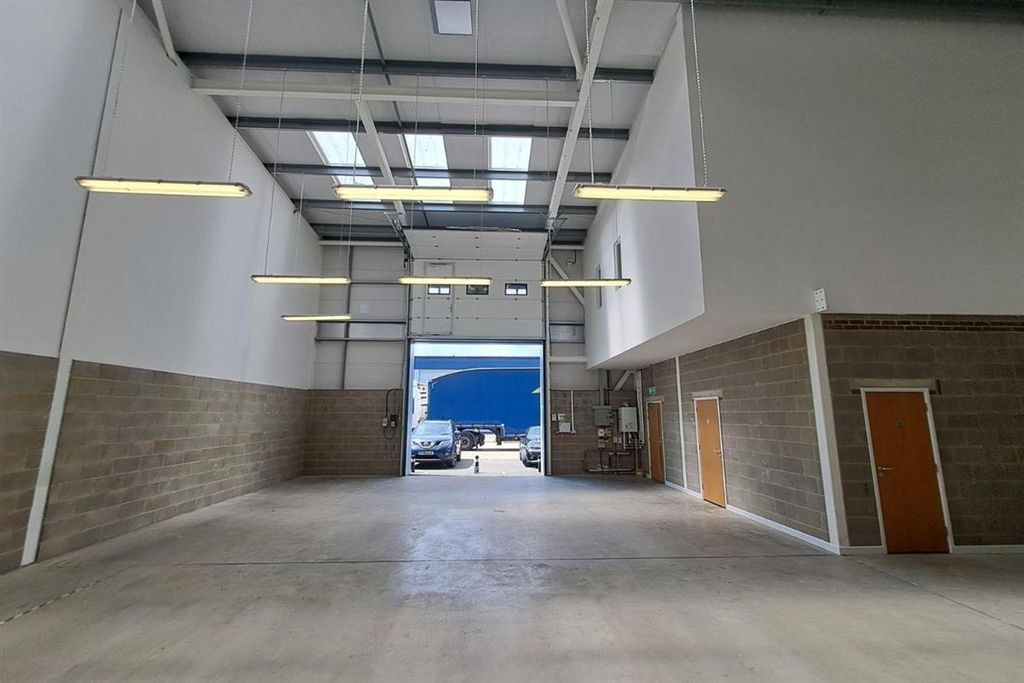 Property photo 2 of 6 Photo