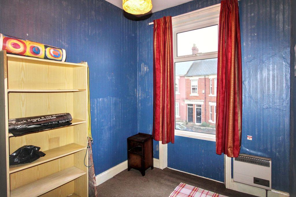 Property photo 3 of 7