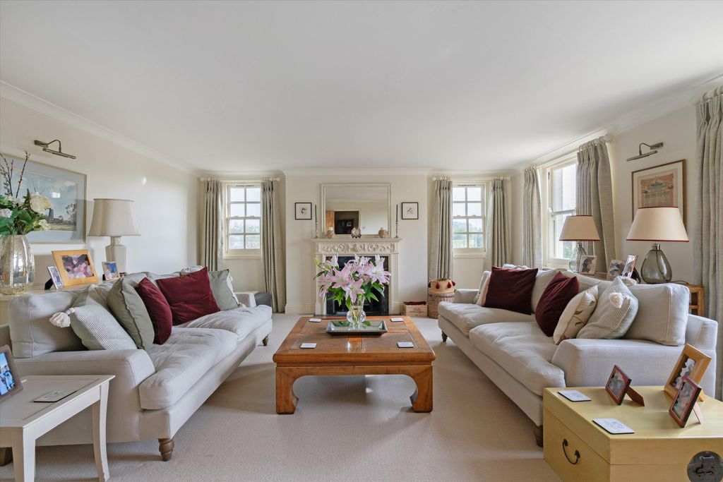 Property photo 2 of 25 Image