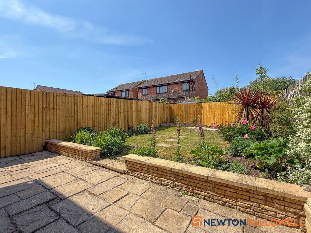 Property photo 3 of 15 Rear Garden 1
