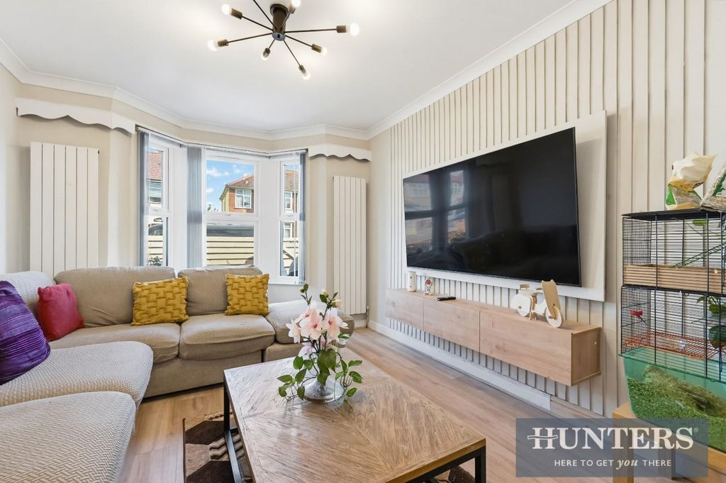 Property photo 3 of 16 Inwood Road, -15.Jpg