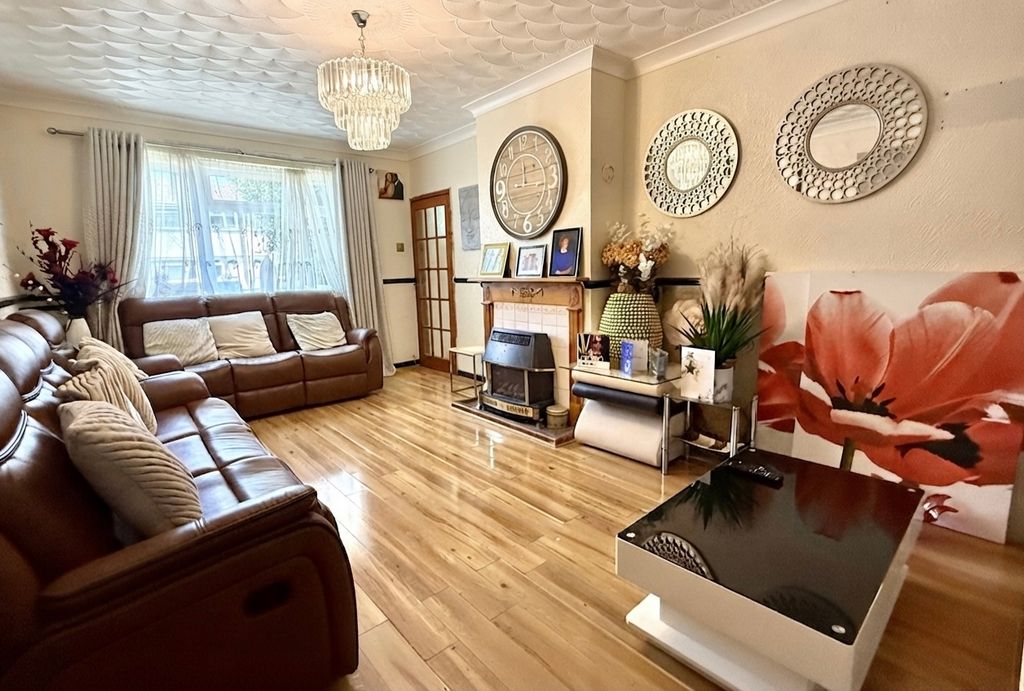 Property photo 2 of 10 Img_6225