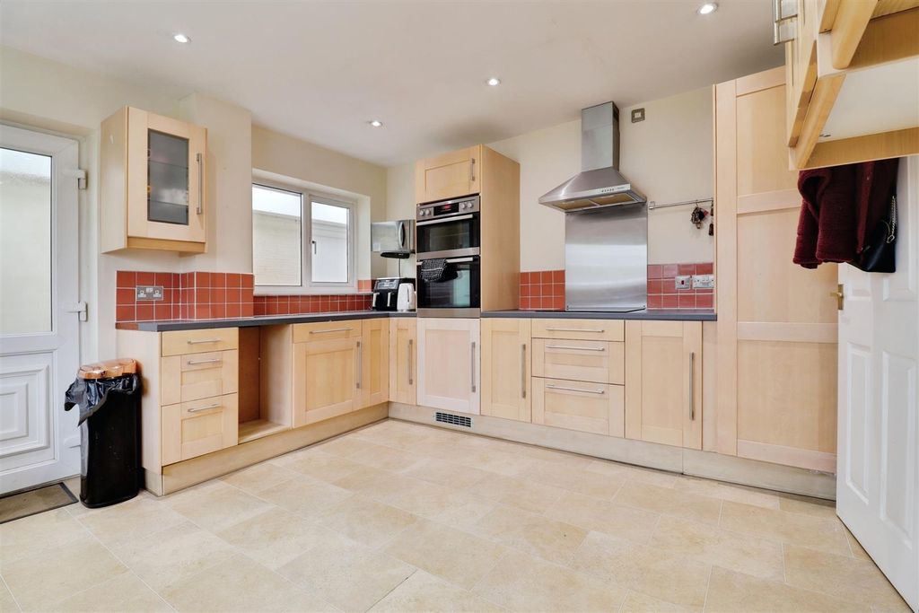 Property photo 2 of 24 d5Ff9718-Img_1733-Img_1735.Jpg