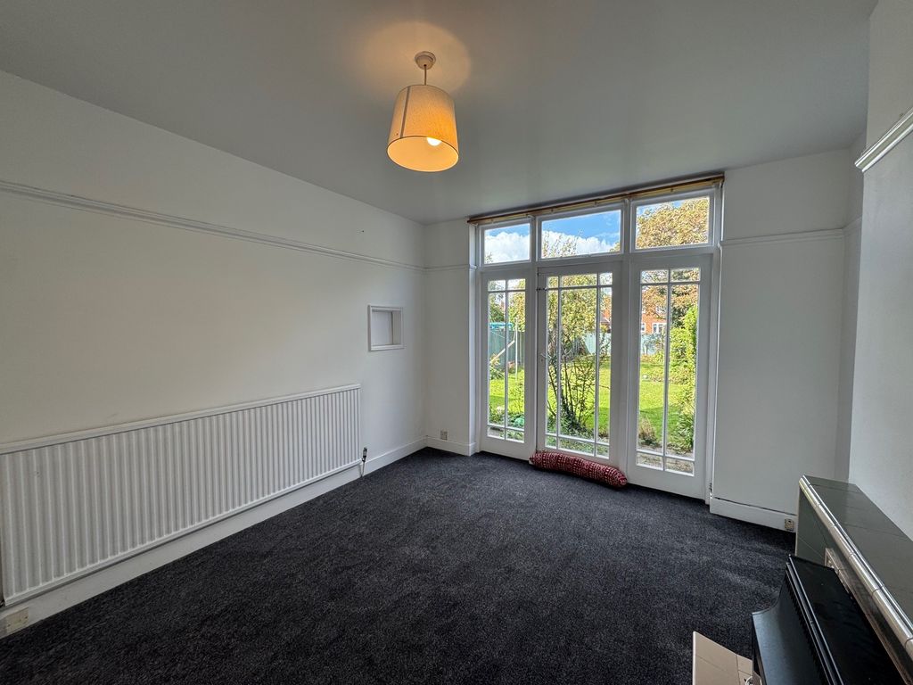 Property photo 3 of 13 Image