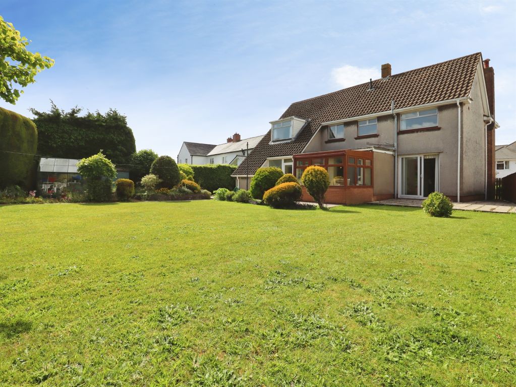 Property photo 1 of 18