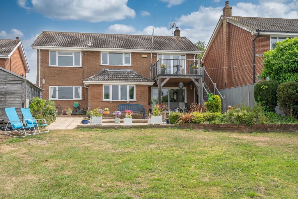 Property photo 1 of 23 Iq_00342-Edit