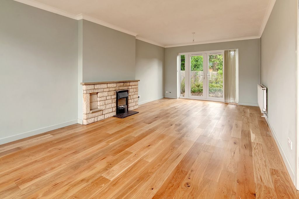 Property photo 3 of 10 Picture No. 12