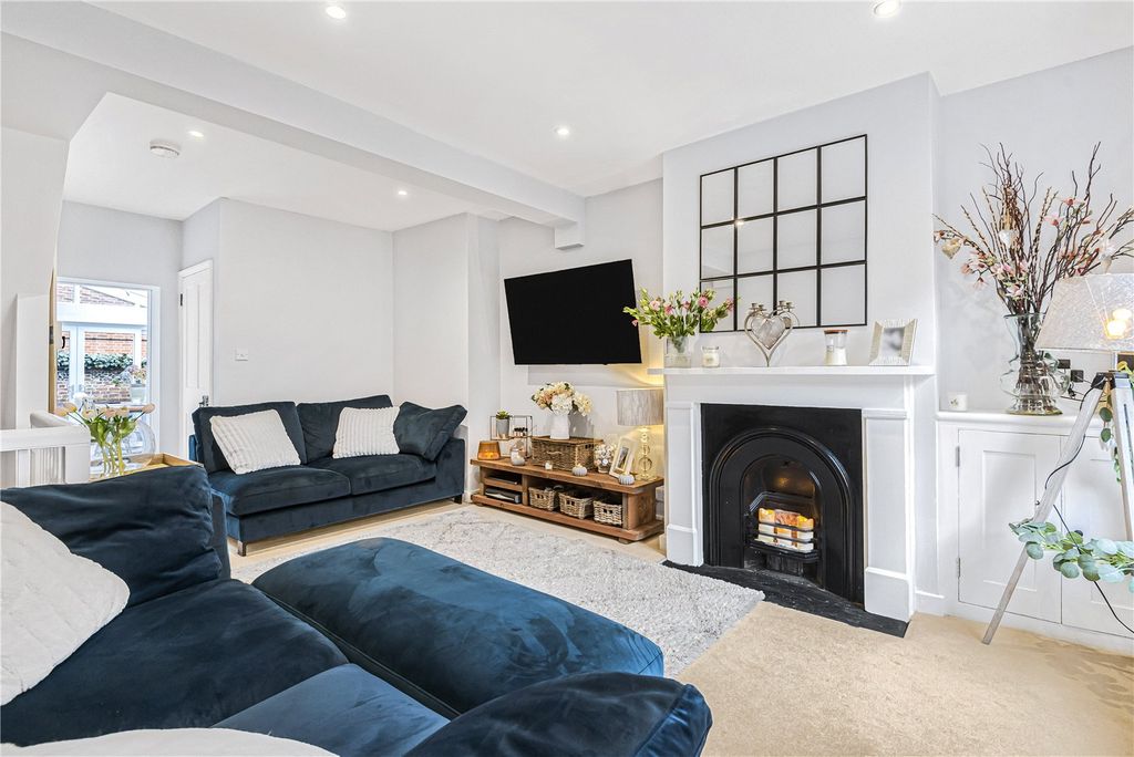 Property photo 2 of 17 Picture No. 23