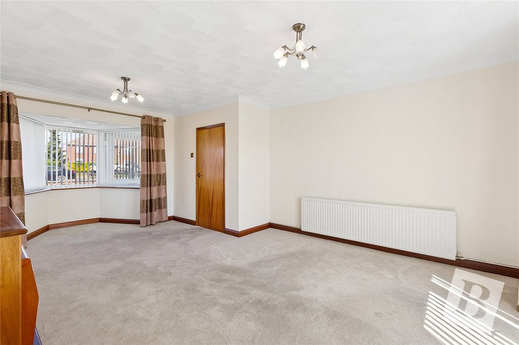 Property photo 2 of 18 Living Room