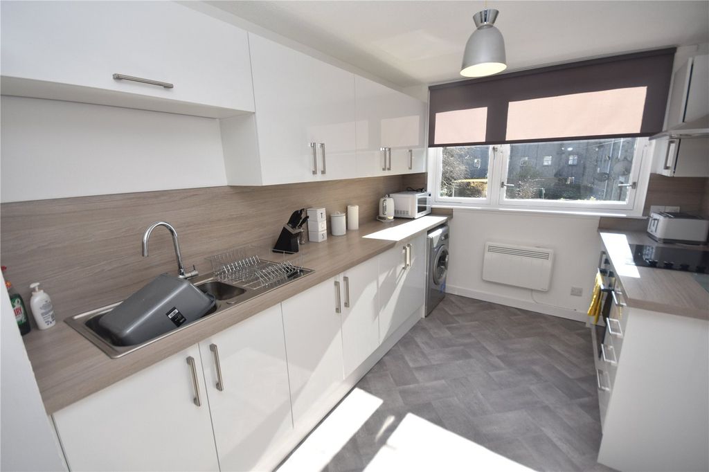 Property photo 3 of 10 Photo 3