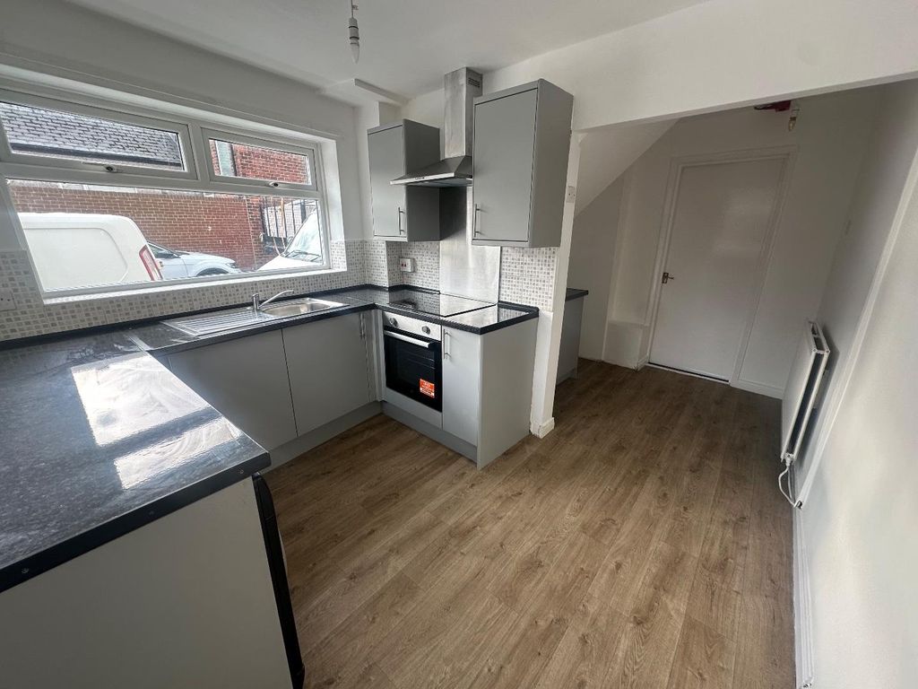 Property photo 2 of 23 Tempimagelk3Yba.Jpg