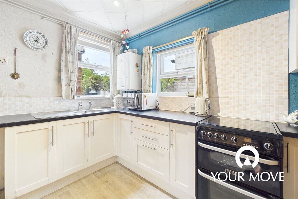 Property photo 3 of 18 Picture No. 04