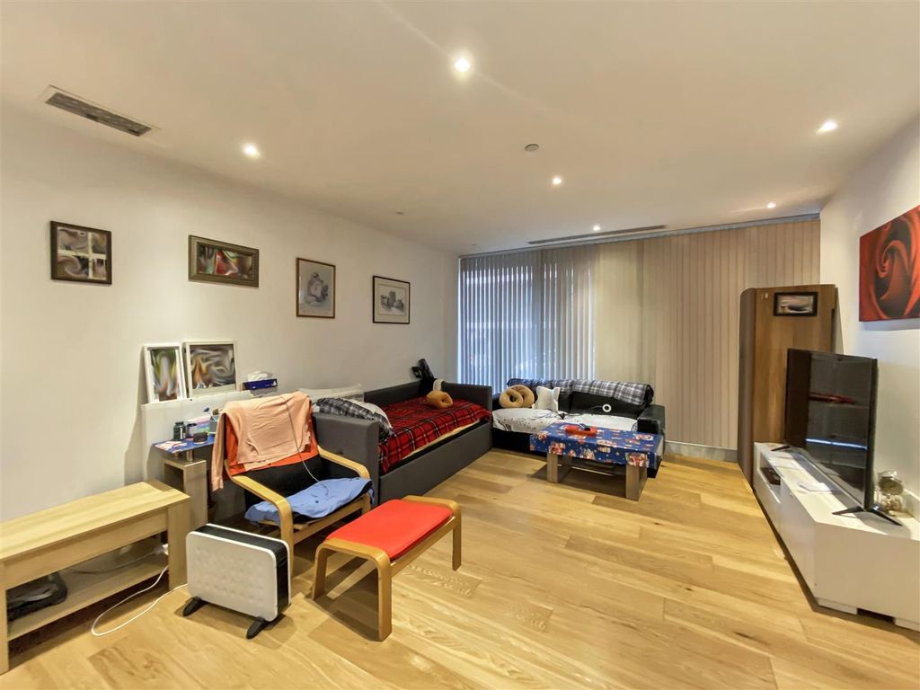 Property photo 2 of 9 Image00012.Jpeg