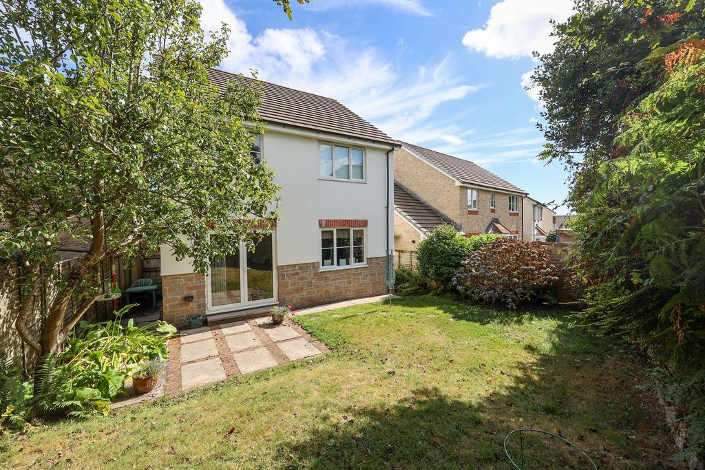 Property photo 3 of 19