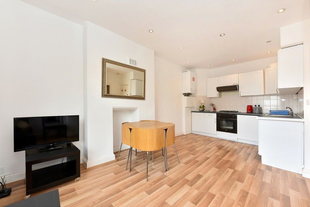 Property photo 3 of 7