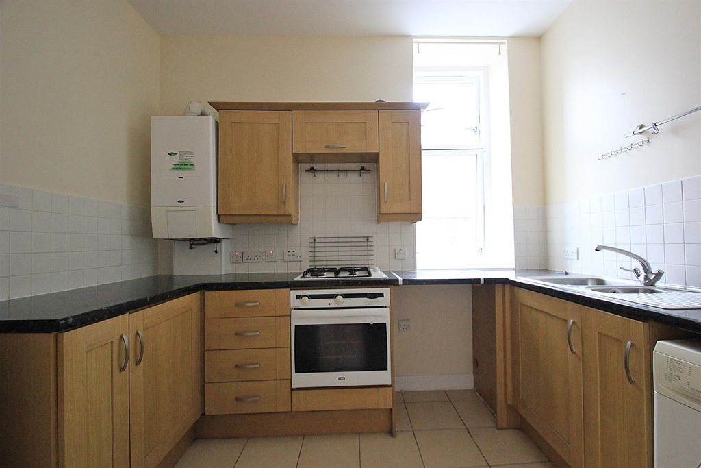 Property photo 3 of 4