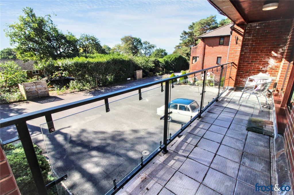 Property photo 3 of 19 Balcony