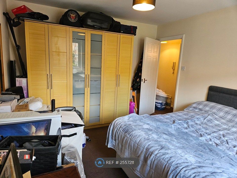 Property photo 1 of 9 Bedroom 1