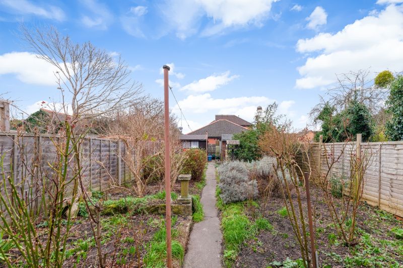 Property photo 2 of 11 Outside
