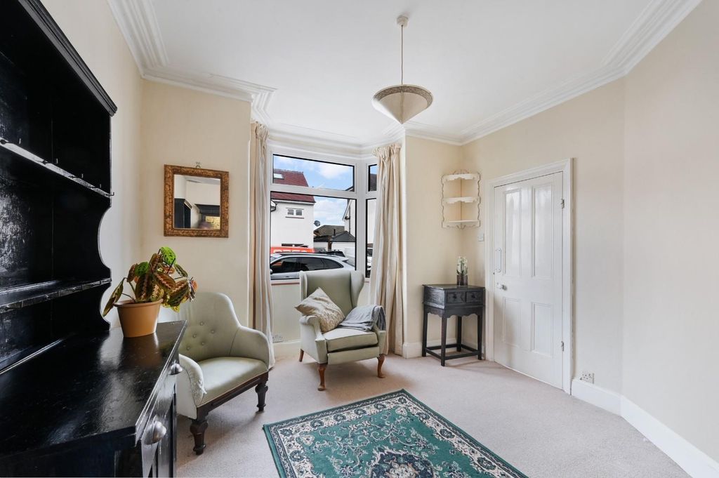 Property photo 2 of 14 Diceland Road