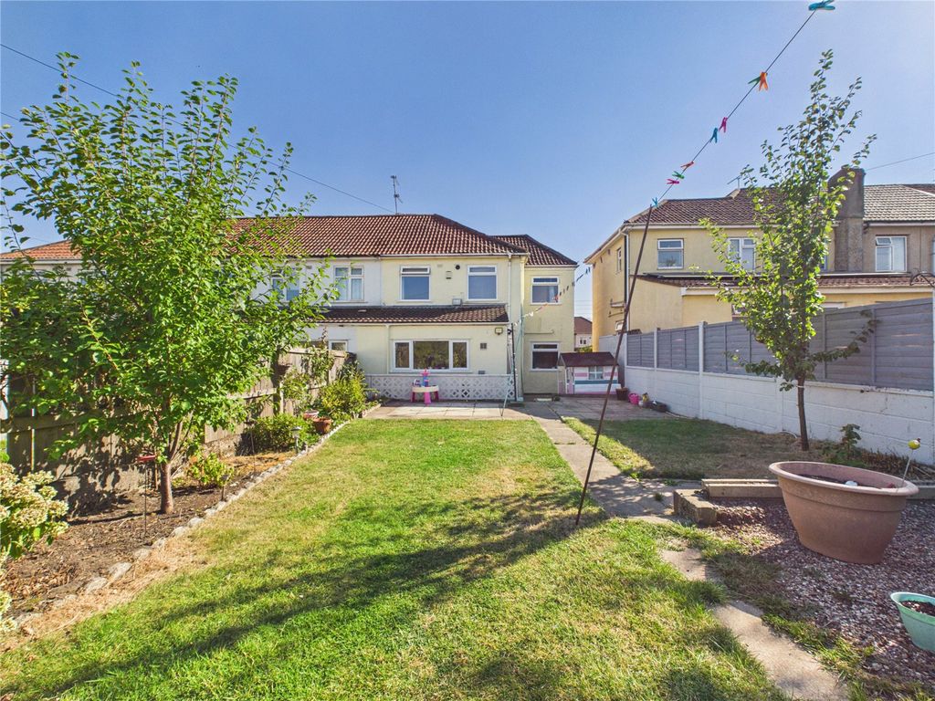 Property photo 1 of 17 Picture No. 15