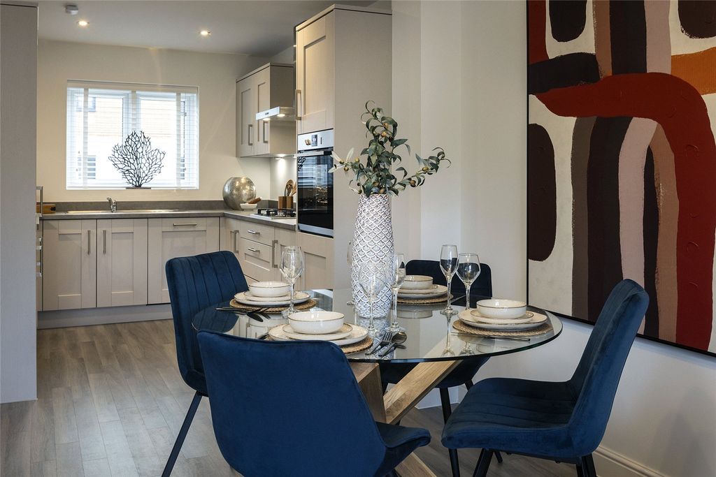 Property photo 3 of 9 Kitchen Diner