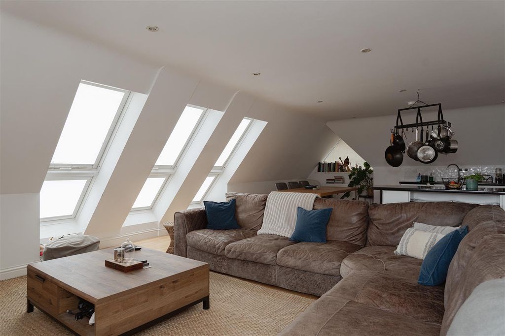 Property photo 1 of 13 5.Jpg