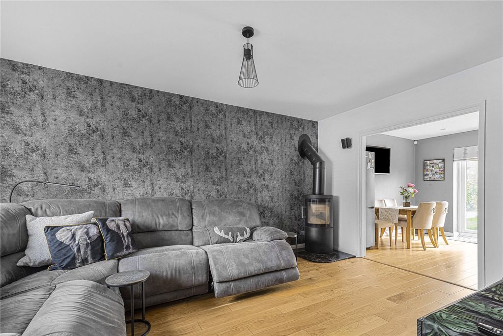 Property photo 3 of 18 Picture No. 02