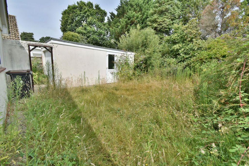 Property photo 3 of 14