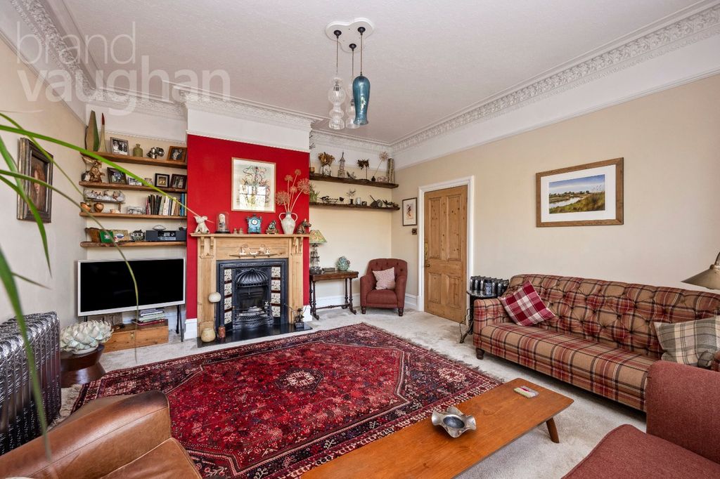 Property photo 2 of 51 Picture No. 39