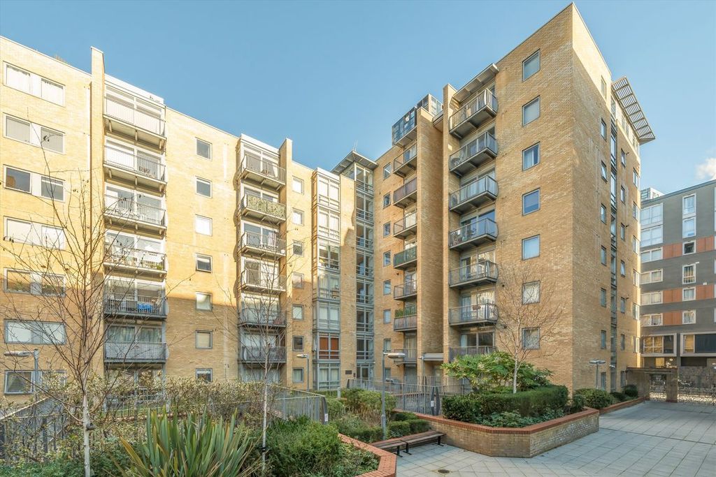 Property photo 2 of 16