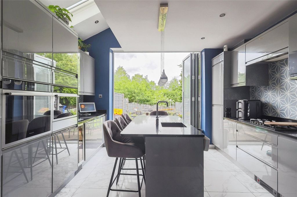 Property photo 1 of 20 Picture No. 22