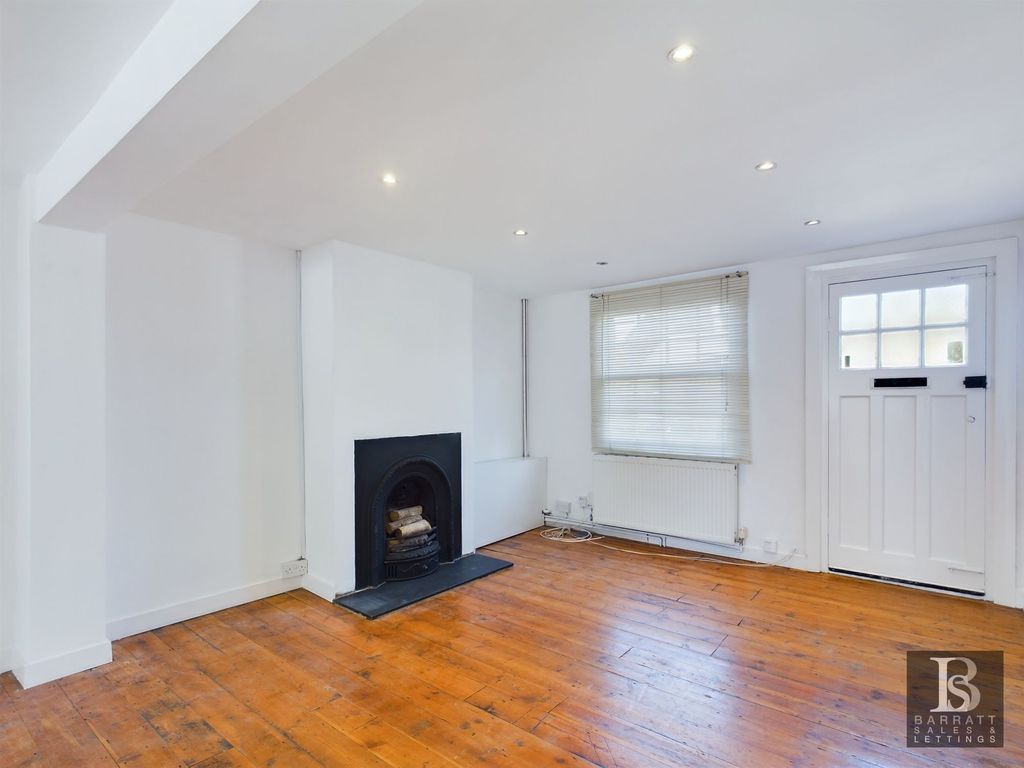 Property photo 3 of 20