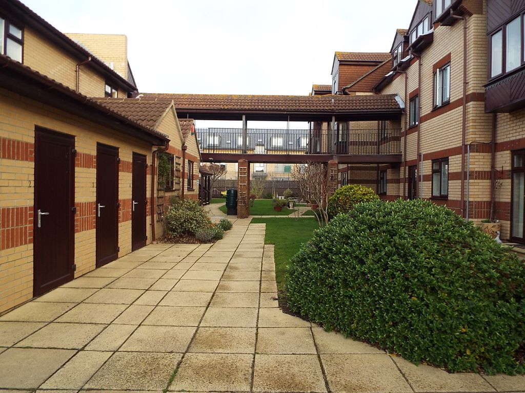 Property photo 2 of 8