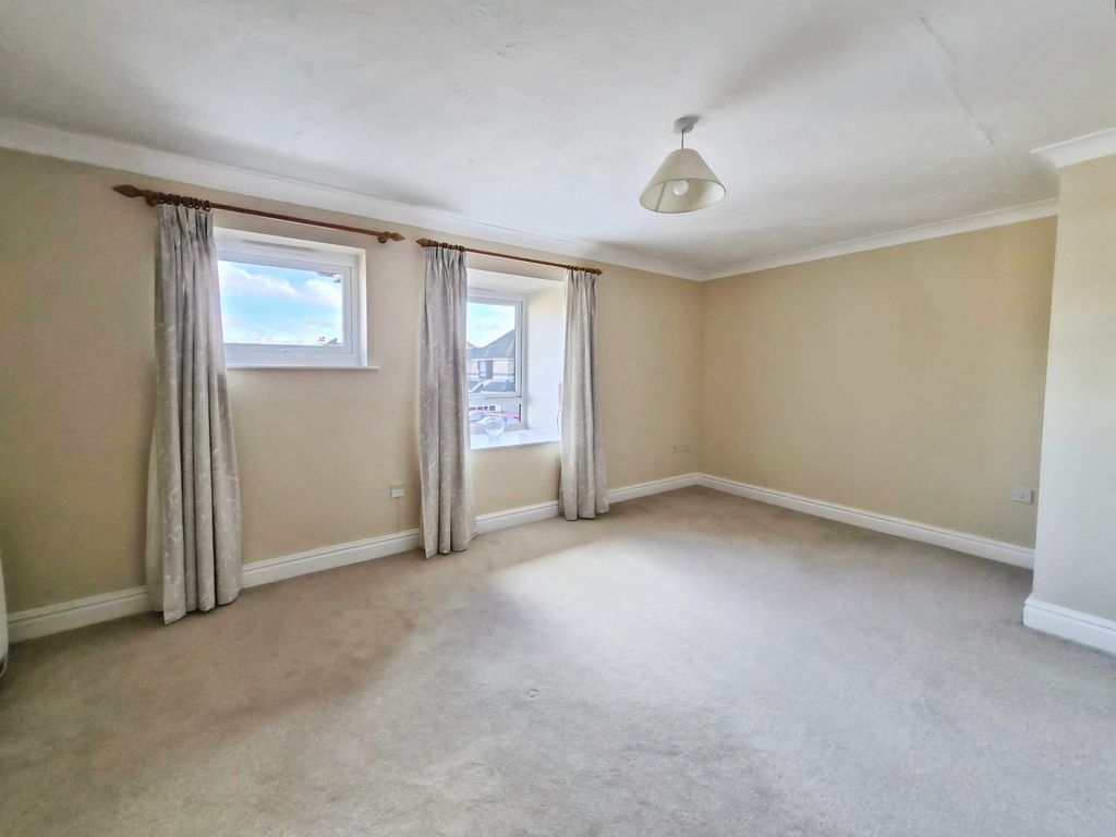 Property photo 3 of 5