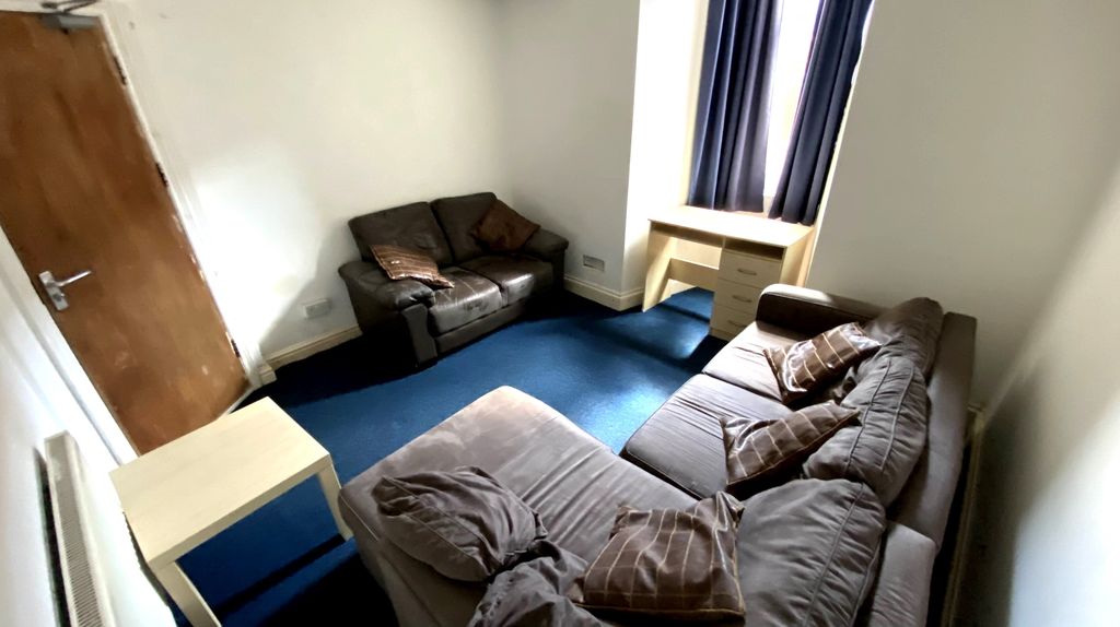 Property photo 3 of 7 Img_2268