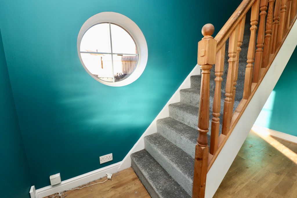 Property photo 2 of 11 Img_5529