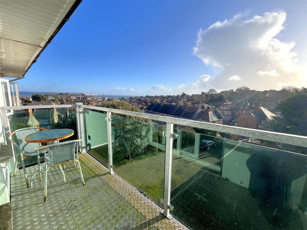 Property photo 2 of 20 Img_8942.Jpg