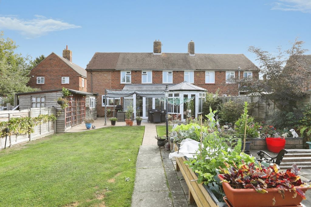 Property photo 3 of 18 Pbox-Img.Jpg