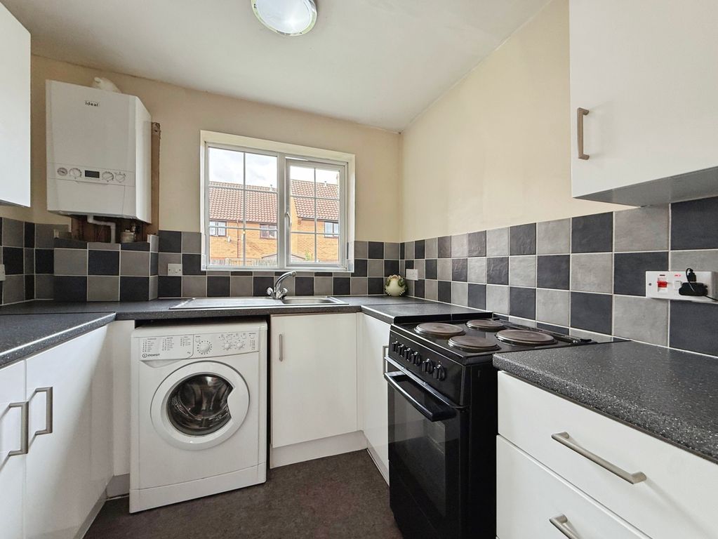 Property photo 2 of 6