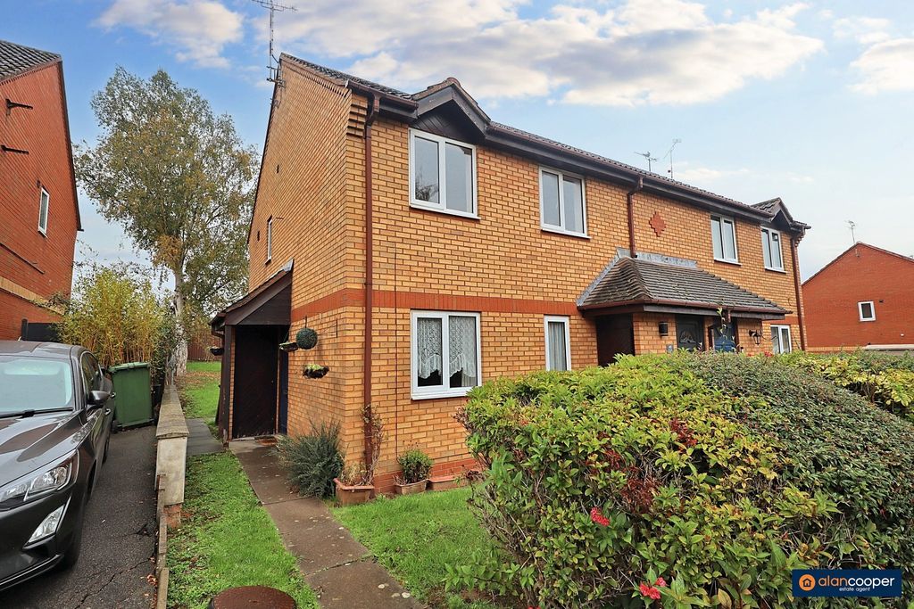 Property photo 1 of 12 4565591