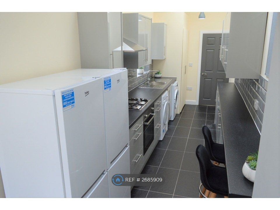 Property photo 2 of 16 Open Plan Kitchen