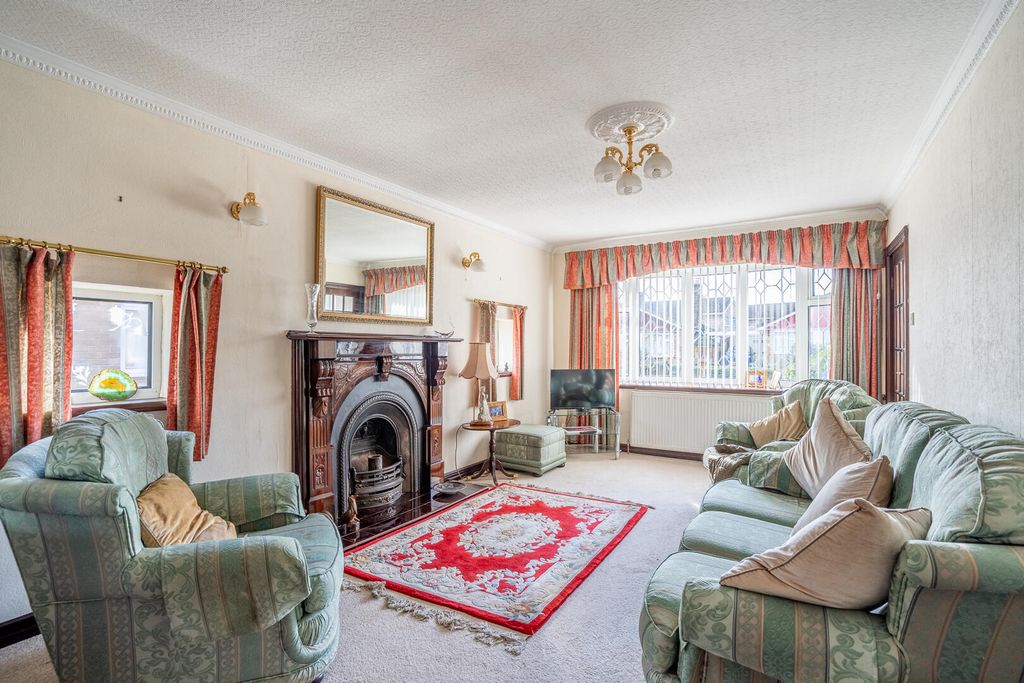 Property photo 2 of 14 Living Room