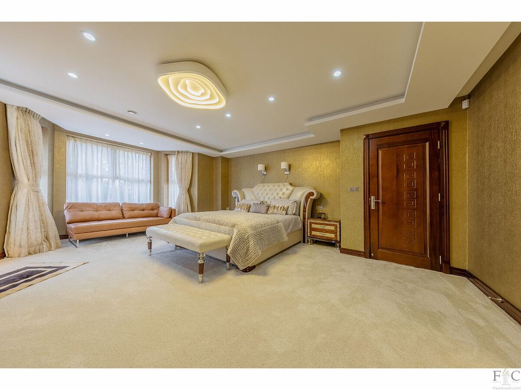 Additional image 22 of 8 bed detached house for sale8 Blackthorn Lane, Oadby LE2