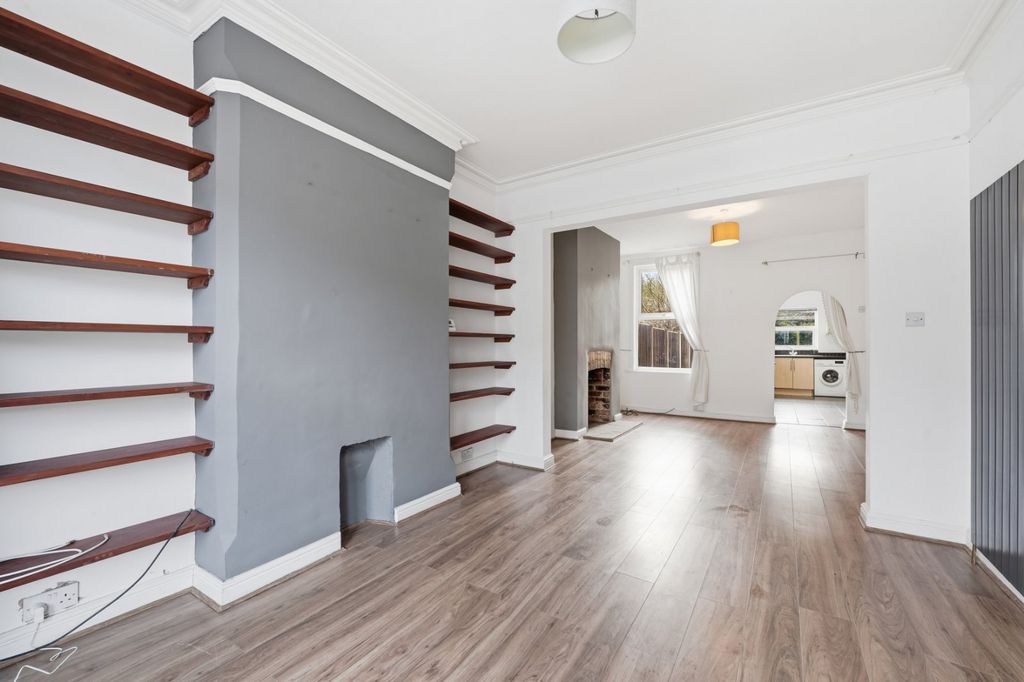 Property photo 3 of 12 Picture No. 14