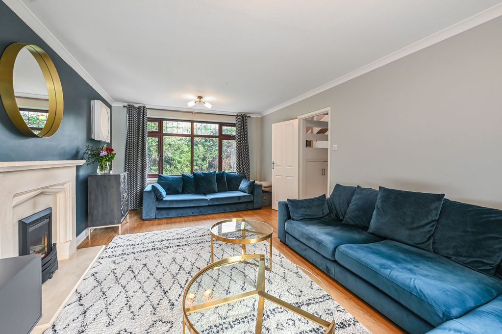 Property photo 3 of 30